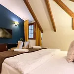 Otel Templomvoelgy Matrakeresztes